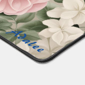 Gepersonaliseerde Roze Rozen Bloemen Desk Mat (Hoek)