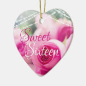 Gepersonaliseerde roze rozen en lichte zestien keramisch ornament (Links)