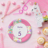 Gepersonaliseerde Roze Schattige Patroon Verjaarda Papieren Bordje (Feest)