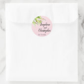 Gepersonaliseerde roze Tulp Artistieke Zomdag Wedd Ronde Sticker (Tas)