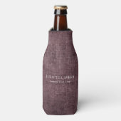 Gepersonaliseerde Rustic Burgundy Linen Texture Flesjeskoeler (Fles Voorkant)