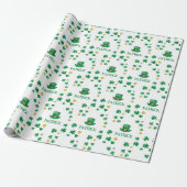 Gepersonaliseerde Saint Patricks Leprechaun Clover Cadeaupapier (Uitgerold)