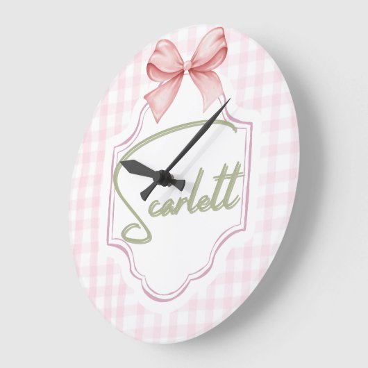 Gepersonaliseerde Scarlett Baby Girl Nursery Gingh Grote Klok (Hoek)