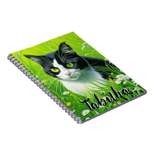 Gepersonaliseerde Schattige kat in een veld van Da Notitieboek (Rechterzijde)