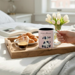 Gepersonaliseerde schattige waterverf koe roze mei tweekleurige koffiemok