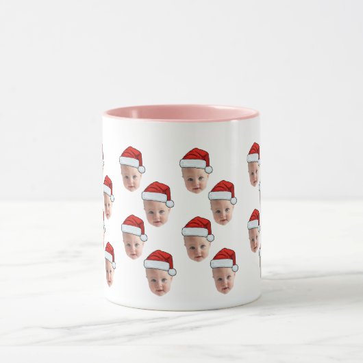 Gepersonaliseerde Schattigee Baby Face Santa Hat K Mok (Midden)