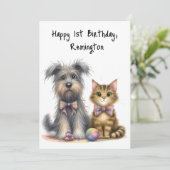 Gepersonaliseerde Schattigee hond en kat Happy 1st Kaart (Staand voorkant)