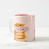 Gepersonaliseerde Schattigee Kawaii Pannenkoekenst Tweekleurige Koffiemok (Voorkant links)