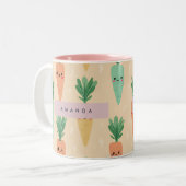Gepersonaliseerde Schattigee Kawaii Pastel Wortel  Tweekleurige Koffiemok (Voorkant links)