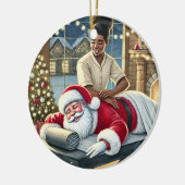 Gepersonaliseerde Schattigee Kerstman krijgt een m Keramisch Ornament (Links)