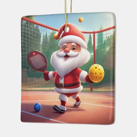 Gepersonaliseerde Schattigee Kerstman spelen Pickl Keramisch Ornament (Links)