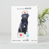 Gepersonaliseerde Schattigee Medische Verpleeghond Feestdagenkaart (Staand voorkant)