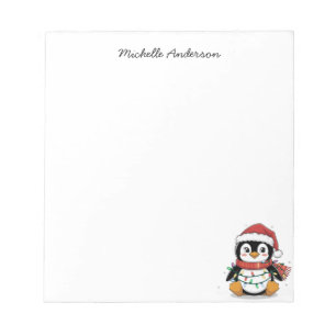 Gepersonaliseerde Schattigee pinguïn in Santa Hat  Notitieblok
