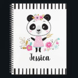 Gepersonaliseerde Schattigee roze panda Notitieboek<br><div class="desc">Een leuke gepersonaliseerde panda thema terug naar school notitieboek. Welk meisje houdt niet van een schattige panda met bloemen? Deze schattige planner is perfect voor uw meiden plezier terug naar school benodigdheden. De achterkant van het notitieboek had een zwart-wit streeppatroon. Ontworpen voor u door Blackberry Boulevard.</div>