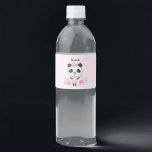 Gepersonaliseerde Schattigee roze panda Waterfles Etiket<br><div class="desc">Een schattig roze gepersonaliseerd panda waterflesje label.  roze achtergrond met een schattige girly panda op de voorkant. Personaliseer het met naam. Ontworpen voor u door Blackberry Boulevard.</div>