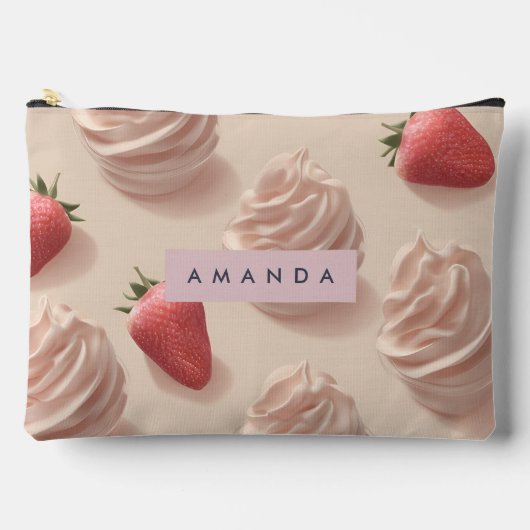 Gepersonaliseerde Schattigee Sweet Strawberry Crea Etui (Voorkant)