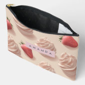 Gepersonaliseerde Schattigee Sweet Strawberry Crea Etui (Open)