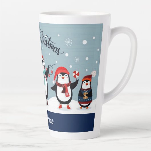 Gepersonaliseerde Schattigee vakantiepinguïns Latte Mok (Rechts)