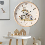 Gepersonaliseerde Schattigee Waterverf boerderijdi<br><div class="desc">Introductie van onze gepersonaliseerde Schattigee Waterverf Boerderijdieren klok! Voeg een vleugje charme toe aan elke kamer met onze schattige klok met schattige waterverf boerderijdieren. Deze gepersonaliseerde klok is perfect voor kinderdagverblijven, speelkamers, of elke ruimte waar je een beetje grilligheid en persoonlijkheid wilt brengen. Elke klok is versierd met prachtige waterverf...</div>