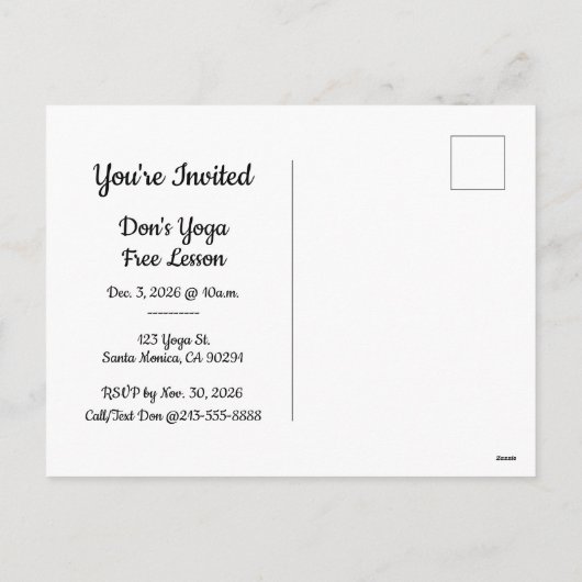 Gepersonaliseerde Schattigee Yoga Dog voor Dog & Y Feestdagenkaart (Achterkant)