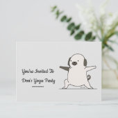 Gepersonaliseerde Schattigee Yoga Hond Thema Uitno Kaart (Staand voorkant)