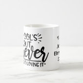 Gepersonaliseerde "School's Out" Leraar Pensioen Koffiemok (Center)