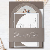 Gepersonaliseerde script voornamen Taupe Wedding Uitnodigingen Wikkel