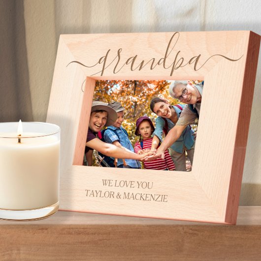 Gepersonaliseerde scrolltypografie gegraveerde lijstjes