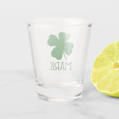 Gepersonaliseerde Shamrock Clover Leaf Simple Gree Shot Glas (Achterkant)