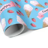 Gepersonaliseerde Sky Blue Aardbei Ice Cream Cone Cadeaupapier (Rol Hoek)