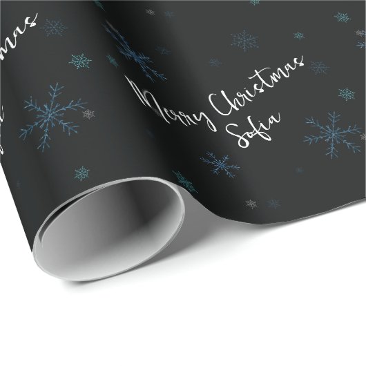 Gepersonaliseerde Snowflakes Merry kerstnaam Cadeaupapier (Rol Hoek)