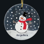 Gepersonaliseerde Snowman-kerstboomdecoratie Keramisch Ornament<br><div class="desc">Deze sneeuwscène uit de kerstsneeuw is geprint van een collage die is ontworpen door Helen McCartney Design.</div>