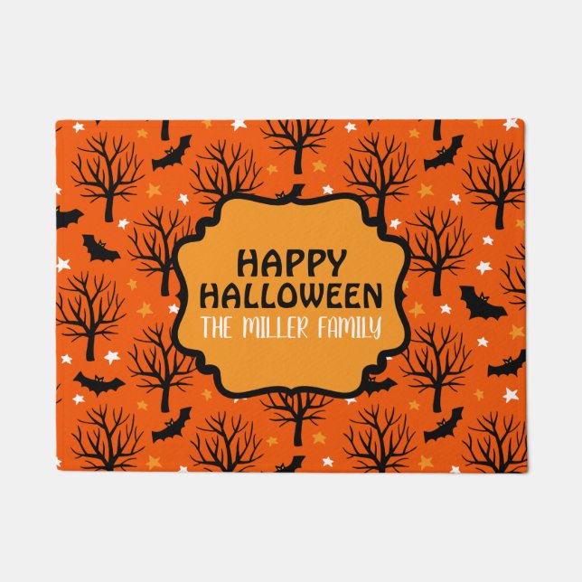 Gepersonaliseerde Spooky Trees en Bats Halloween Deurmat (Voorkant)