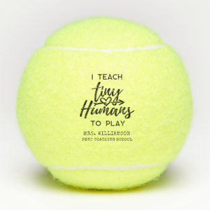 Gepersonaliseerde sportcoach leraar tennisballen