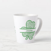 Gepersonaliseerde St. Patrick's Day Green Shamrock Latte Mok (Rechterhoek)