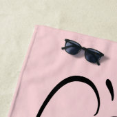 Gepersonaliseerde strandlaken cadeau met de naam M (In situ)