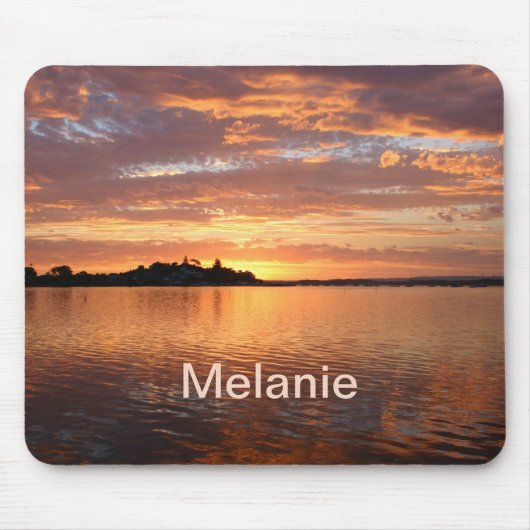 Gepersonaliseerde Sunset Lake Uitzicht Muismat (Voorkant)