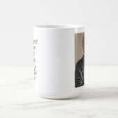 Gepersonaliseerde sympathie in liefdevolle herinne koffiemok (Center)