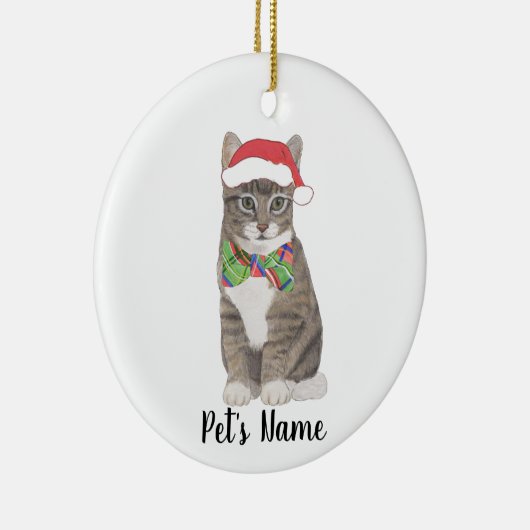 Gepersonaliseerde Tabby Cat (Grey) Santa Hat & Bow Keramisch Ornament (Rechts)