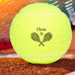Gepersonaliseerde Tennis Thema Naam Tennisballen<br><div class="desc">Enkele tennissers en dubbelteams zullen dol zijn op dit ontworpen tennisthema. Modern logo icon design met twee rackets en een bal. Voeg jouw naam toe aan een aangepast ontwerp van creëer. Gepersonaliseerd met naam. Stijlvol.</div>