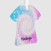 Gepersonaliseerde Tie Dye Hippy Swirl TShirt Kerst Ornament (voorkant)