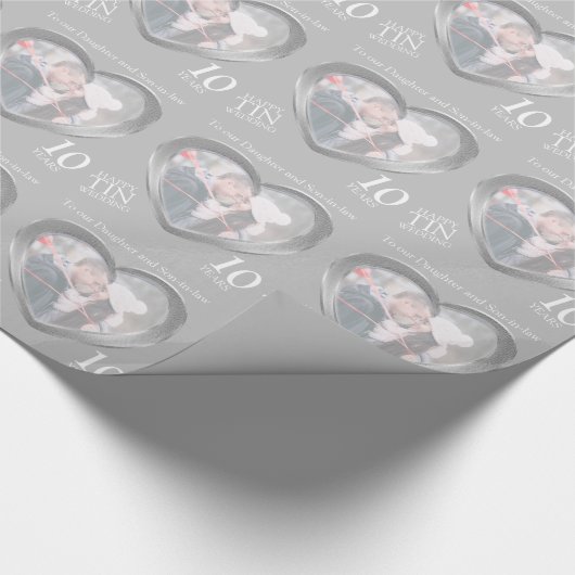 Gepersonaliseerde tin 10e bruiloft jubileum foto cadeaupapier (Hoek)