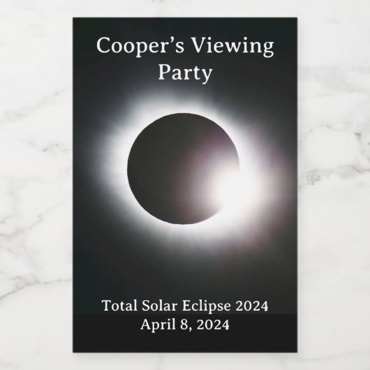 Gepersonaliseerde totale zonsverduistering 2024 wijn etiket (Enkel label)