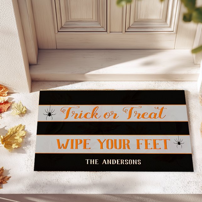 Gepersonaliseerde Trick or treat Wipe Feet Hallowe Deurmat (Personalized Trick or Treat Halloween Welcome Mat)