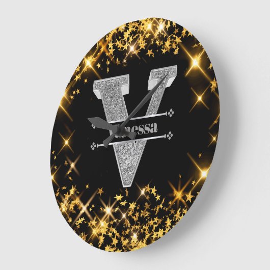 Gepersonaliseerde V Initiaal Silver Monogram Jouw Grote Klok (Hoek)
