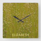 Gepersonaliseerde veelkleurige groene bloemen vierkante klok (Voorkant)
