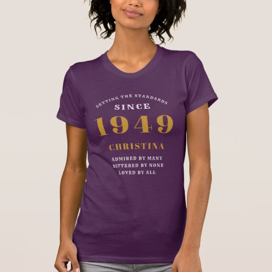 Gepersonaliseerde Verjaardag 1949 Paarse Goud Eleg T-shirt (Voorkant)