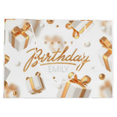 Gepersonaliseerde Verjaardag goud en witte Strepen Groot Cadeauzakje (Achterkant)