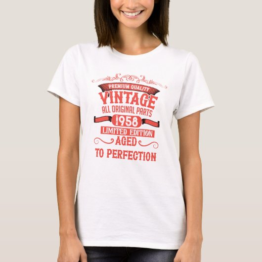 Gepersonaliseerde verjaardagscadeaus rood t-shirt (Voorkant)