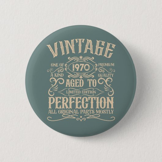 Gepersonaliseerde verjaardagsfeestje whiskey labe ronde button 5,7 cm (Voorkant)